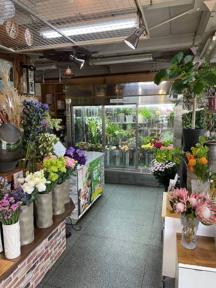 「いしかわ生花店」　（北海道空知郡奈井江町）の花屋店舗写真1